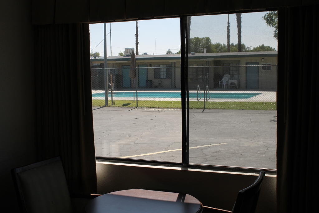 Indio Holiday Motel Ngoại thất bức ảnh