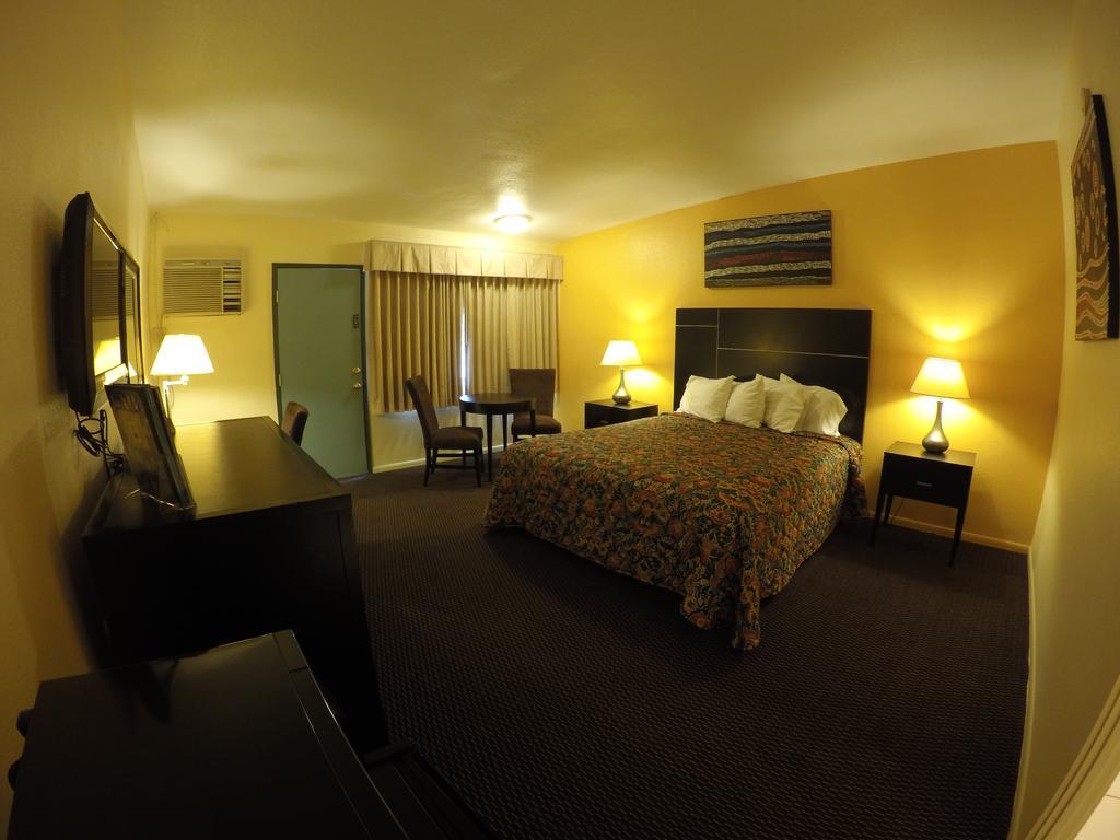 Indio Holiday Motel Ngoại thất bức ảnh