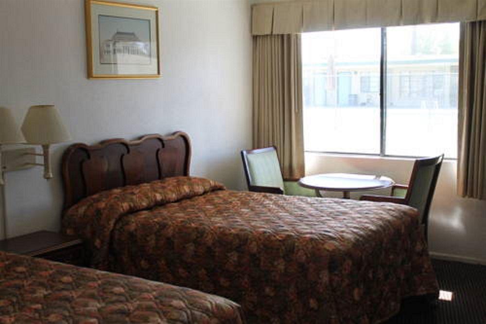 Indio Holiday Motel Ngoại thất bức ảnh